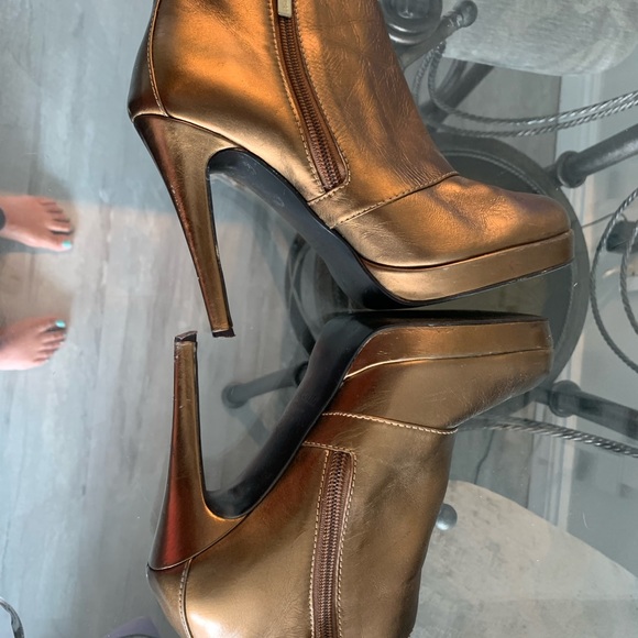 Bronze Ankle buckle booties - Colin Stuart - Picture 4 of 6